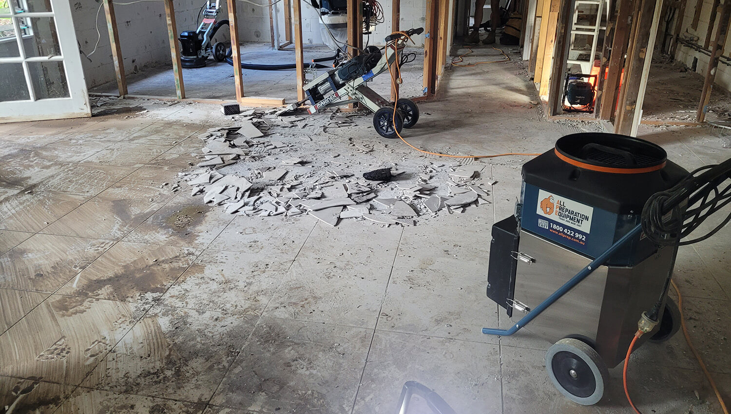 Expert Tile Removal on the Sunshine Coast